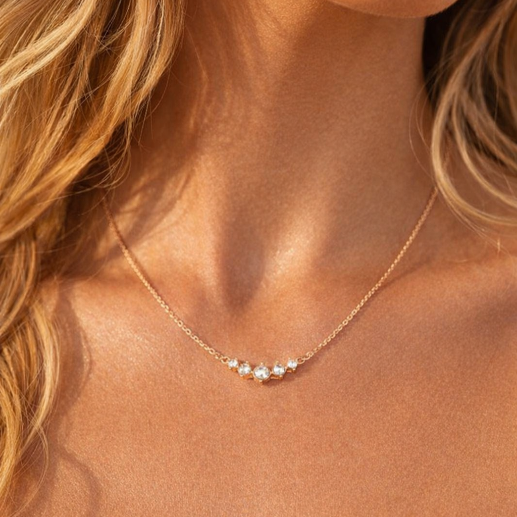 Collier Doré à Zircons Dégradés | Lumière