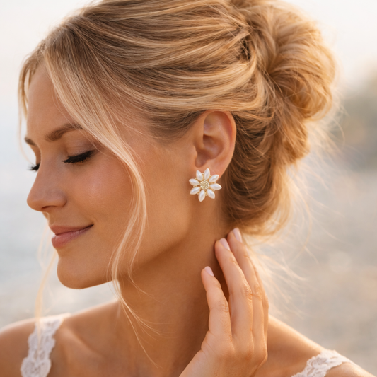 Boucles d’oreilles Fleur Perles Dorées | Fleur d’or