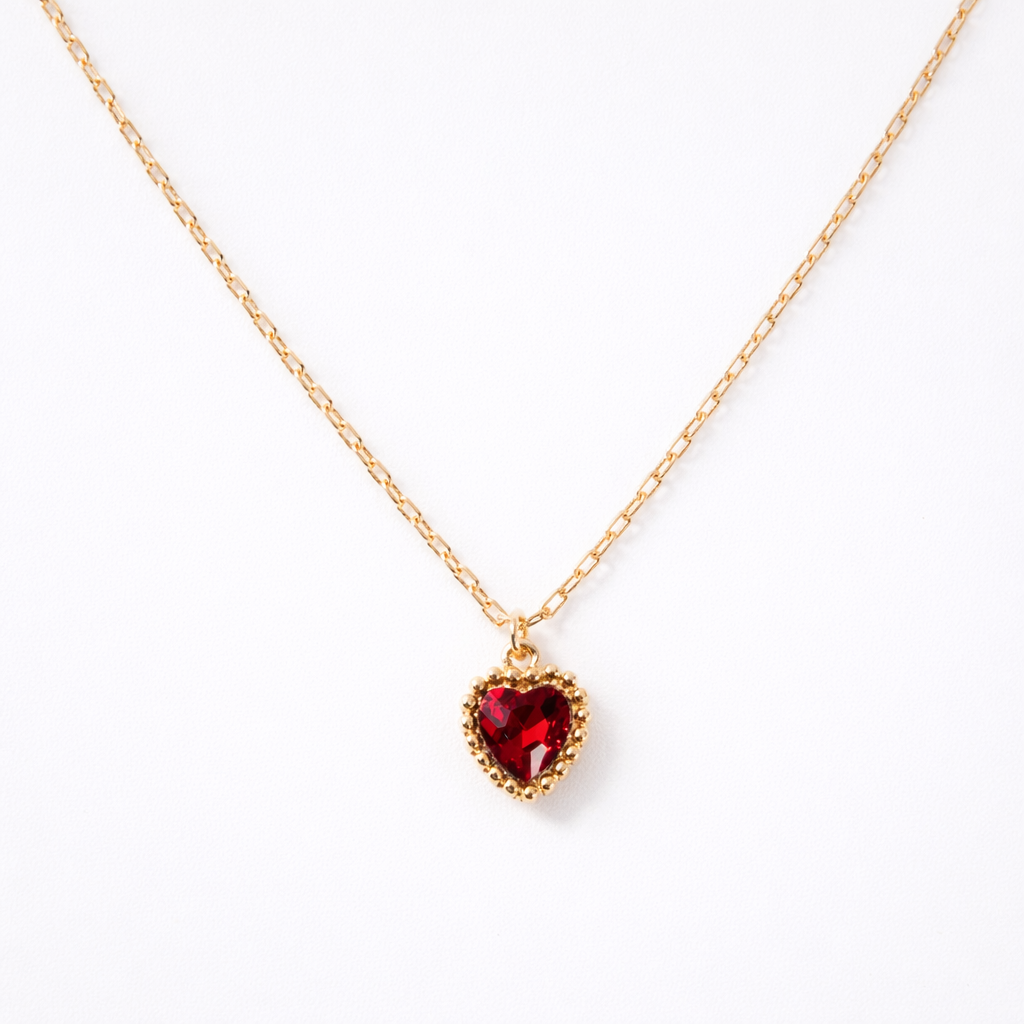 Collier doré cœur rouge intense – Éclat romantique