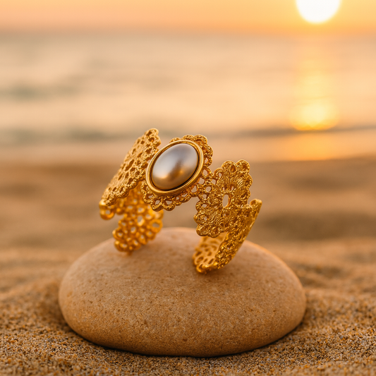 Bague Dentelle Dorée & Perle Nacrée | Royale